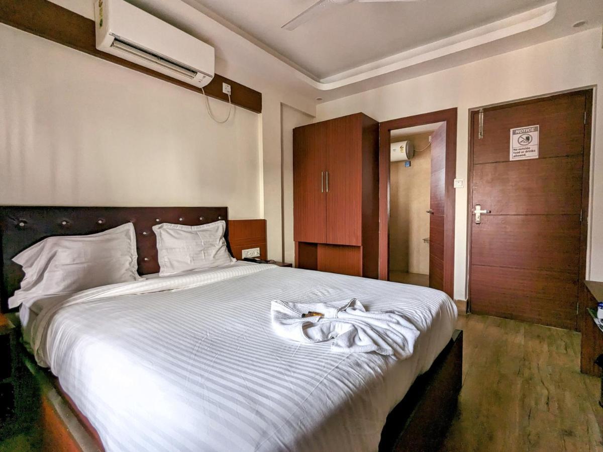 The Aster Enclave Hotel Calcutta  Esterno foto