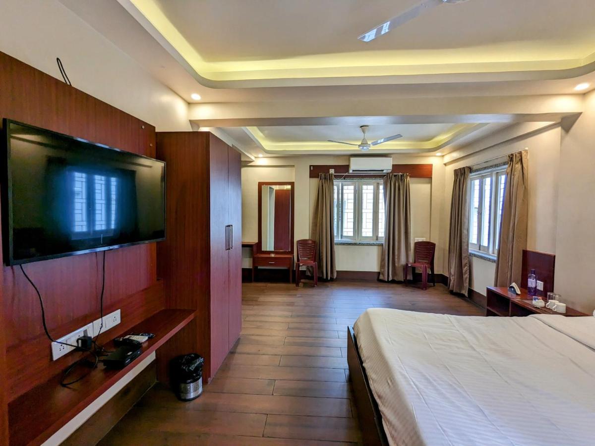 The Aster Enclave Hotel Calcutta  Esterno foto